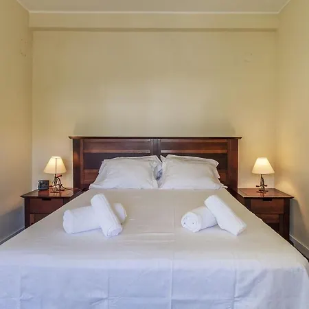 Telha A Wonderful 4 Bedroom Peaceful Location Short Drive To The Beach *